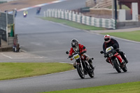 Vintage-motorcycle-club;eventdigitalimages;mallory-park;mallory-park-trackday-photographs;no-limits-trackdays;peter-wileman-photography;trackday-digital-images;trackday-photos;vmcc-festival-1000-bikes-photographs